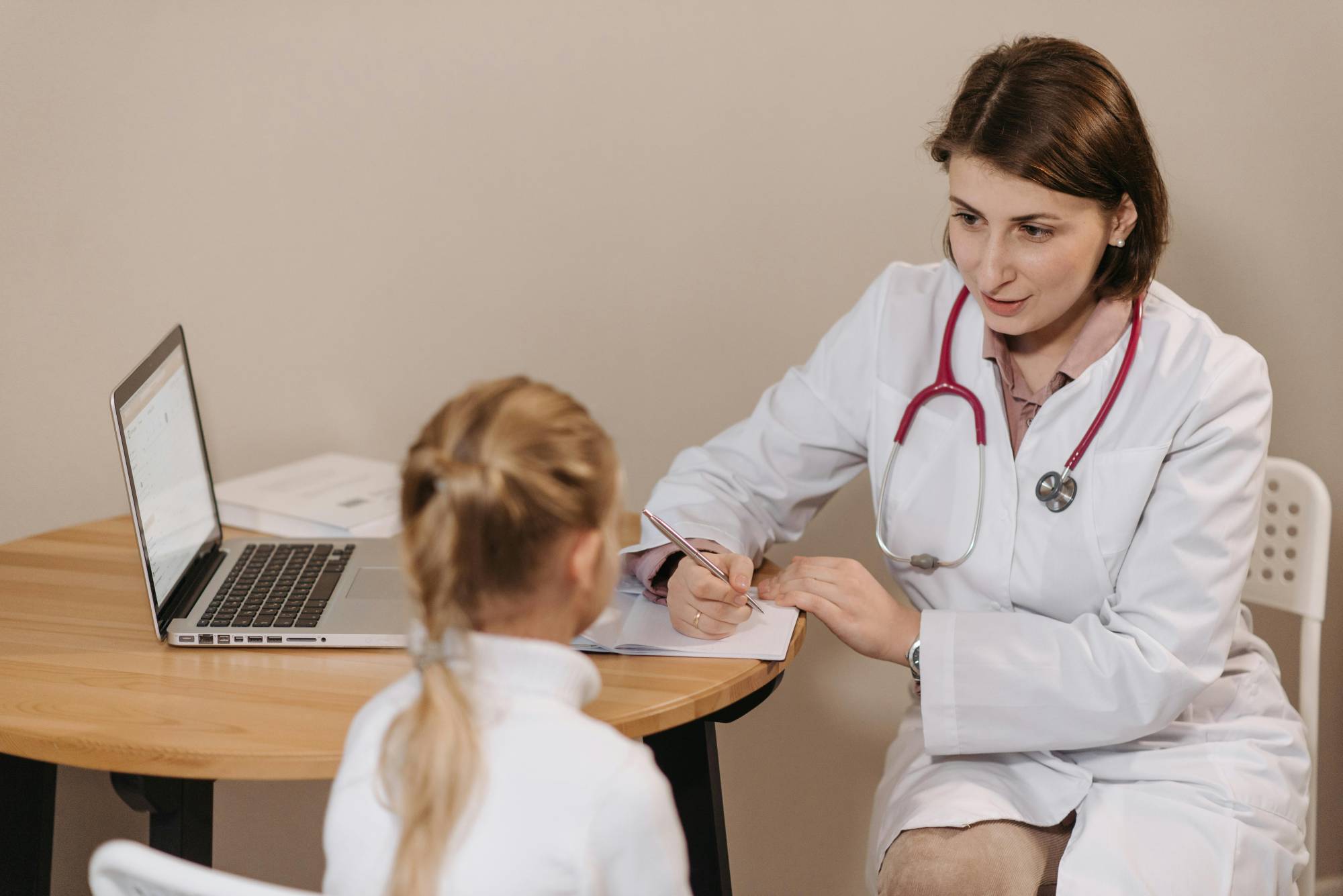 Tumori pediatrici, il 1° rapporto FAVO: “Servono reti integrate e una sezione nel Piano oncologico”