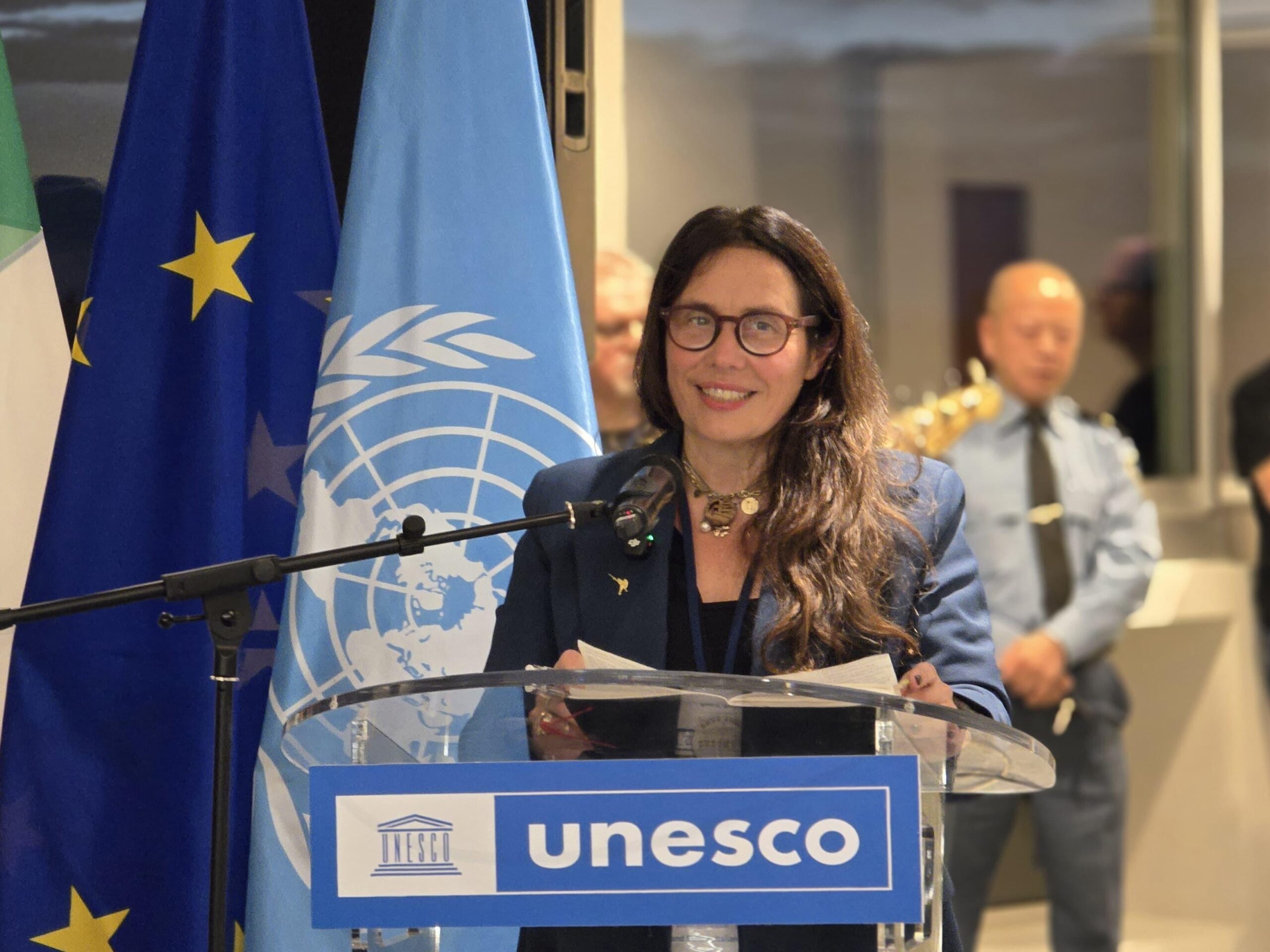 Legge Caregiver, Locatelli: “Chi ama e cura non vuole essere sostituito, ma accompagnato”