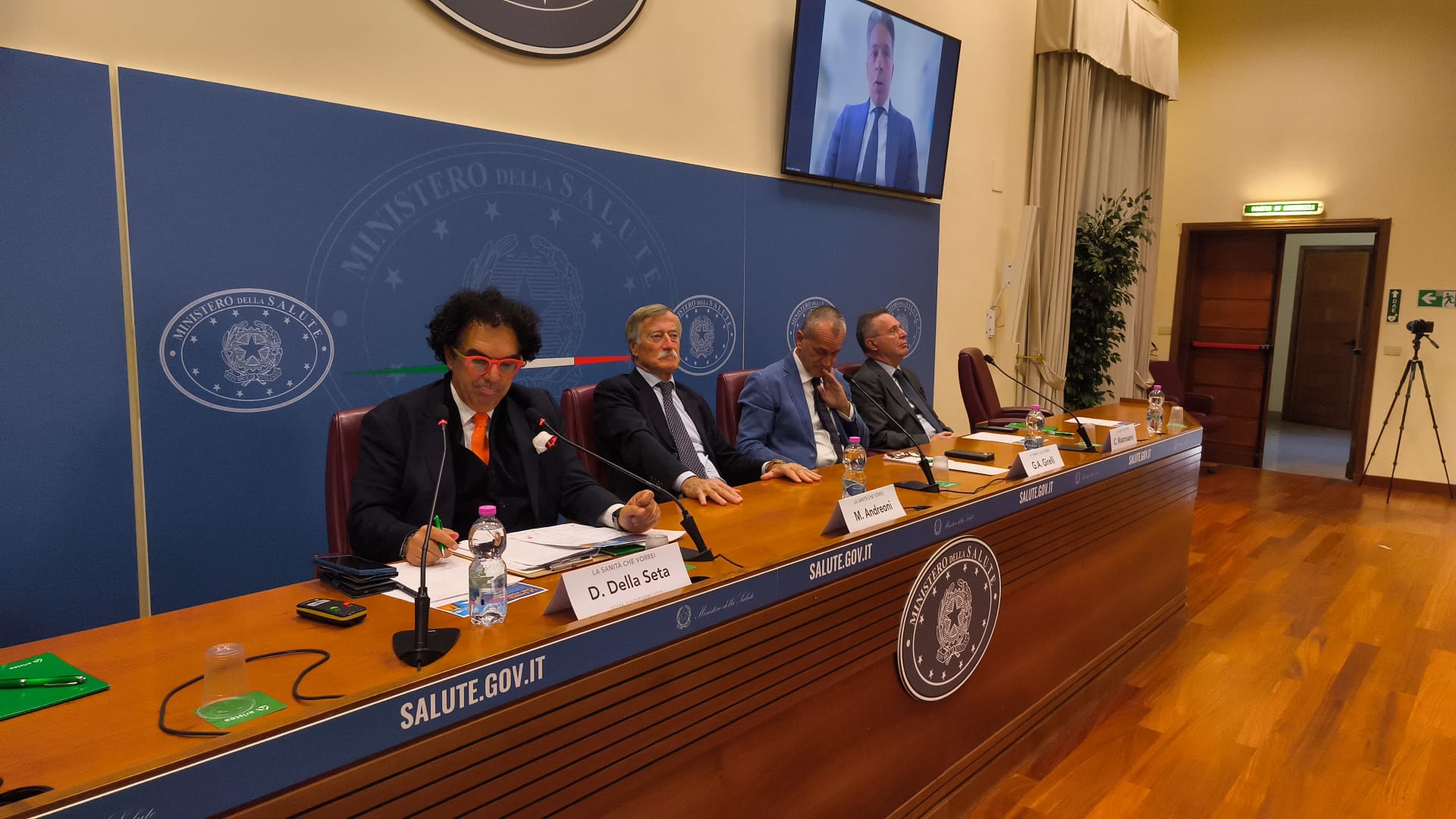 Pazienti fragili: “Vaccinazioni, sanità territoriale e multidisciplinare: le priorità di un nuovo modello di presa in carico”