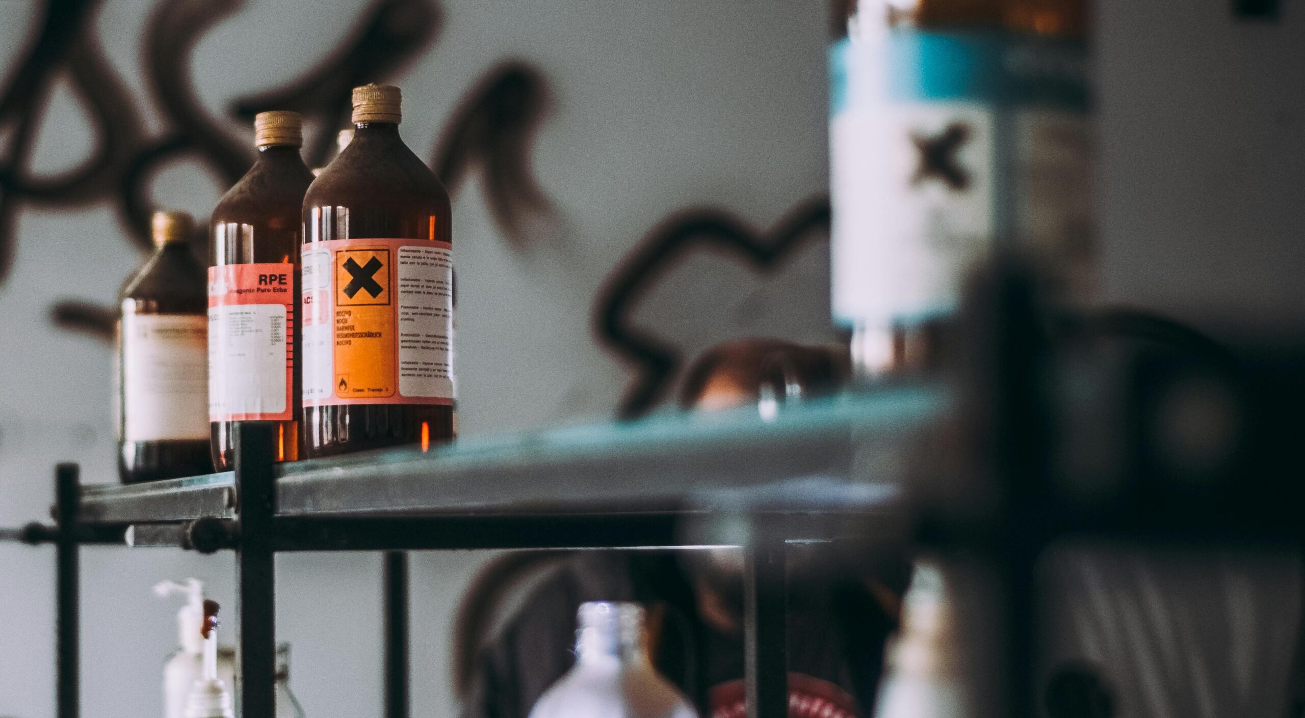 Intossicazioni pediatriche: “Il 44% riguarda gli under 6. Le peggiori insidie si ‘nascondono’ in casa”