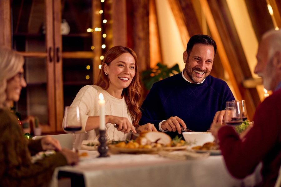 Cenare tre ore prima di dormire fa bene al cuore