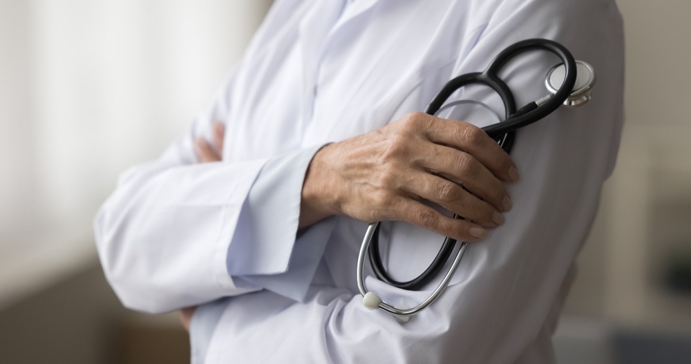 Medici di famiglia. Ecco il testo della Riforma Schillaci. Arriva il doppio canale dipendenza-convenzione riformata, specializzazione universitaria e pediatra fino a 18 anni. Le novità